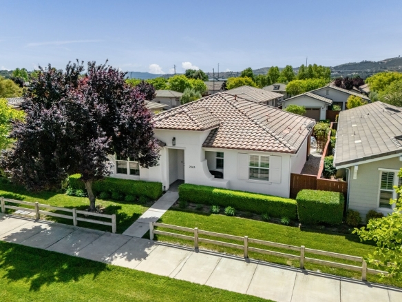 2563 Clubhouse Dr., Paso Robles, CA 93446
