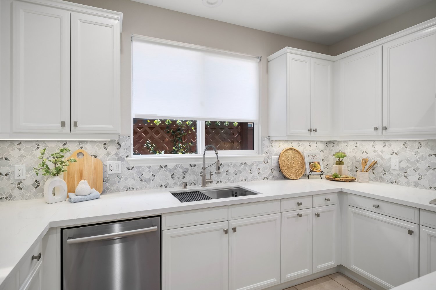 2563 Clubhouse Drive, Paso Robles, CA 93446