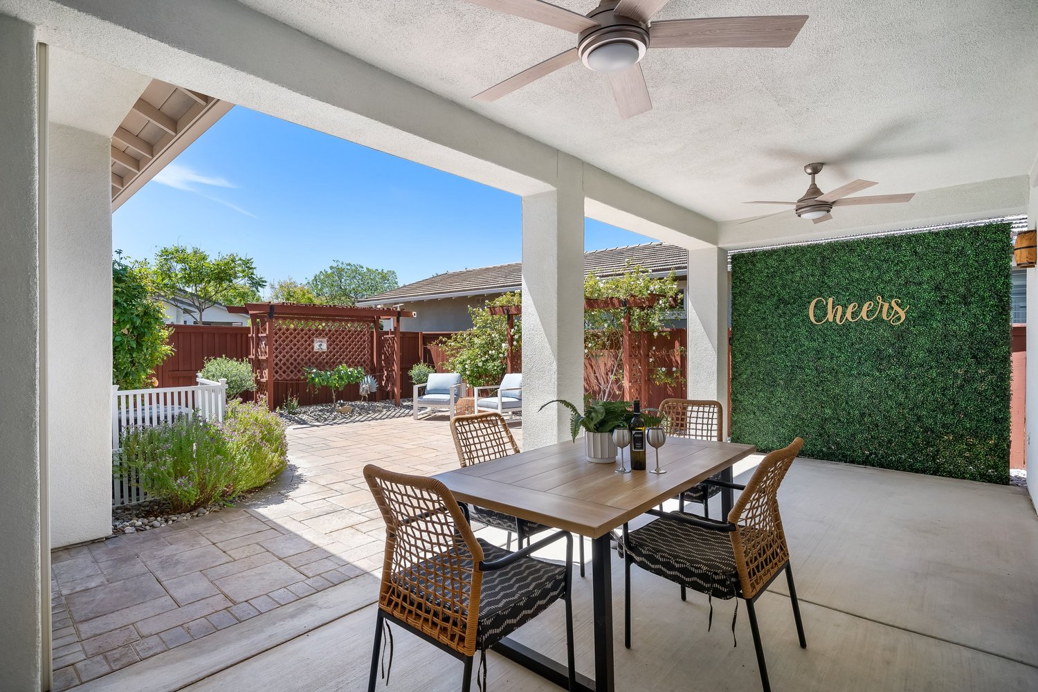 2563 Clubhouse Drive, Paso Robles, CA 93446