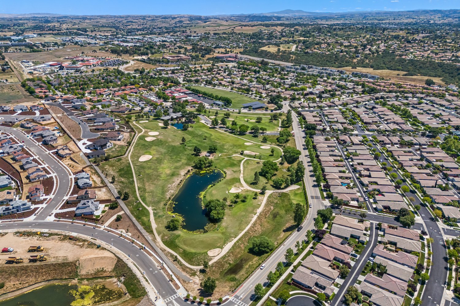 2563 Clubhouse Drive, Paso Robles, CA 93446