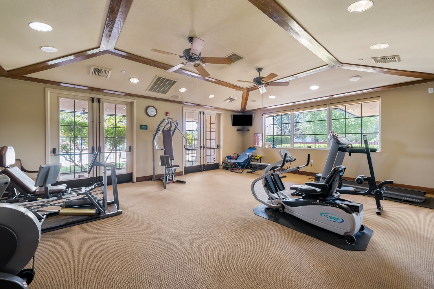 2563 Clubhouse Drive, Paso Robles, CA 93446