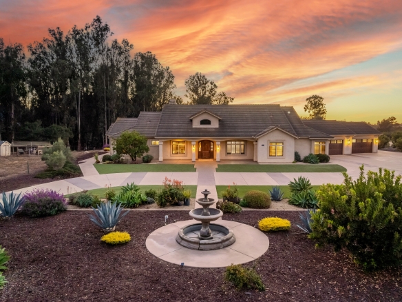 520 Stanton St, Arroyo Grande, CA 93420